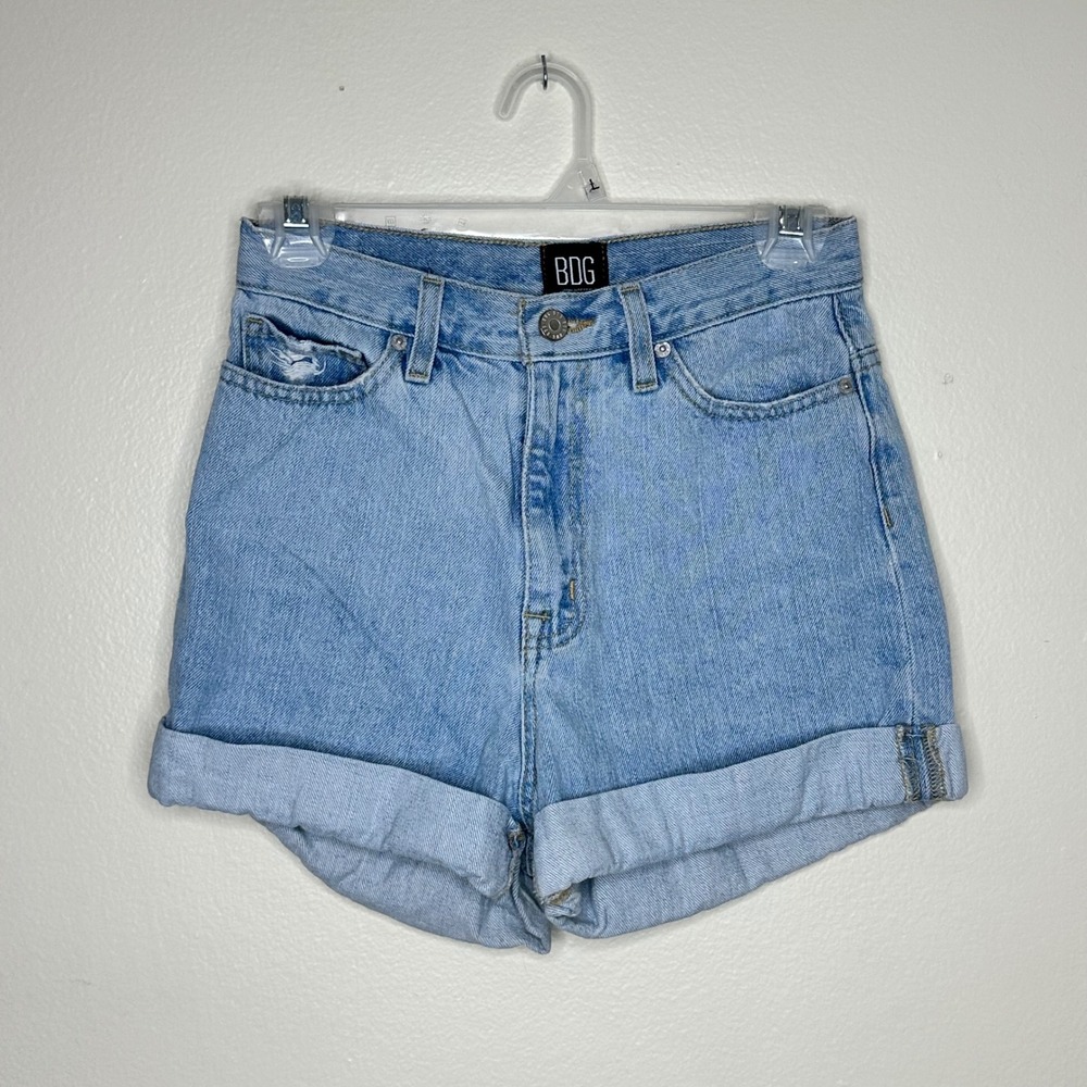 BDG Denim Shorts Mom High-Rise Cuffed Blue Jean size 25‎